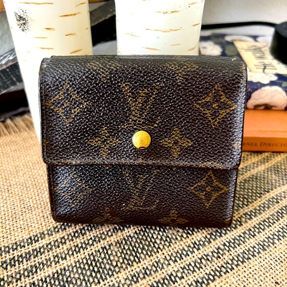 Louis Vuitton Handbags - Louis Vuitton Monogram Portefeiulle Elise Trifold Wallet